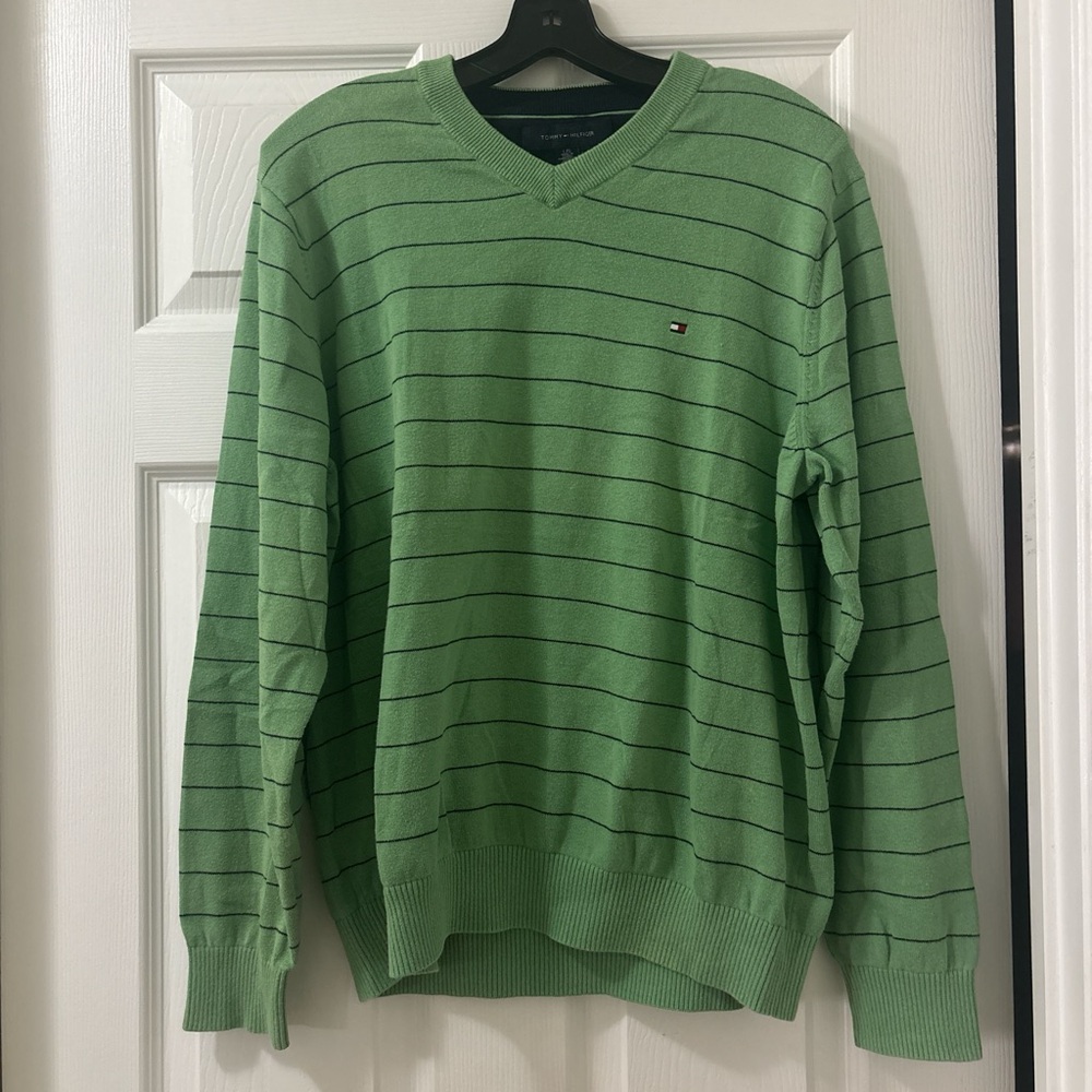 Tommy Hilfiger Men's V-Neck Green Sweater